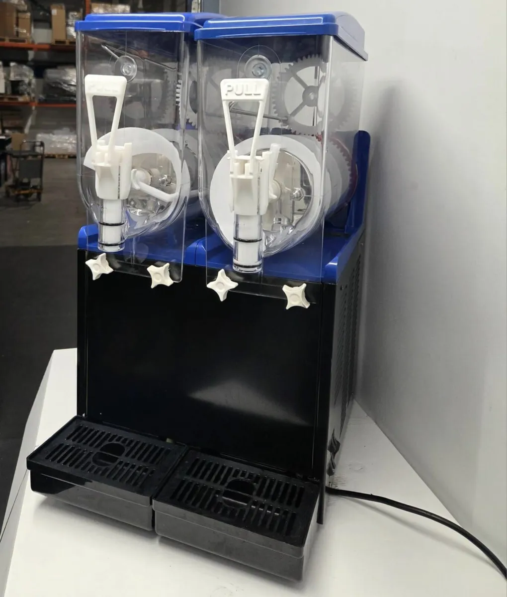 slush machine front view